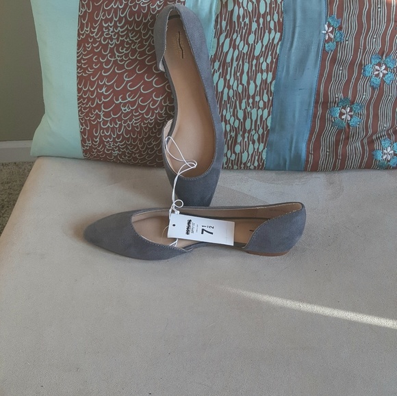 Mossimo Supply Co. Shoes - Mossimo NWT gray flat shoes. Sz 7.5